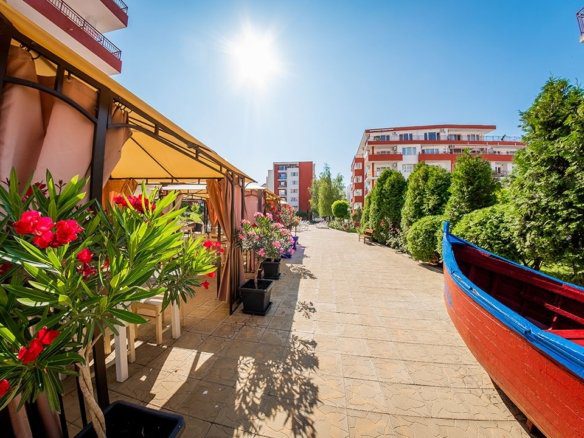 Апаратамент 1+1, Первая  линия моря, Комплекс Panorama Fort Beach, Святой Влас
