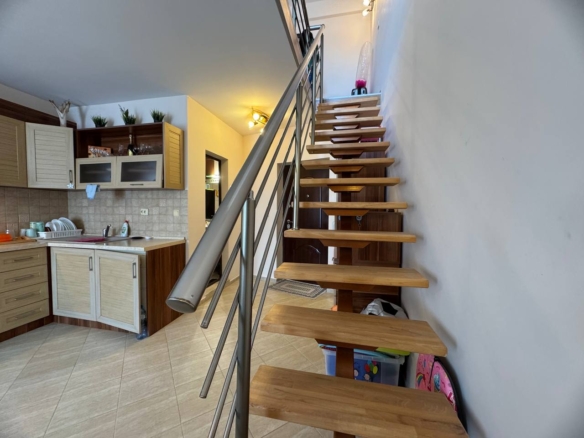 Мезонет 2 уровня, 1 спальня, двухкомнатная квартира в комплексе Amber Beach, Солнечный Берег
