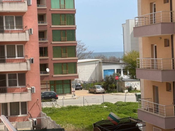 2-х комнатный апартамент 1+1, в комплексе у моря Marina Beach , Поморие