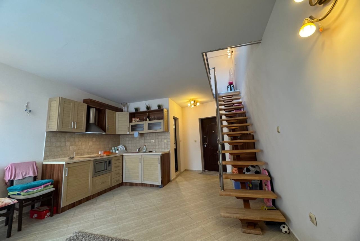 Мезонет 2 уровня, 1 спальня, двухкомнатная квартира в комплексе Amber Beach, Солнечный Берег