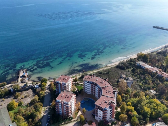 3-х комнатная квартира на 1 линия моря, комплекс Riviera Fort Beach, Равда