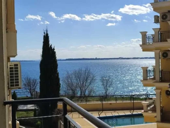 Апартамент 1+1, Первая линия моря, SPA комплекс Royal Bay 1,  Святой Влас