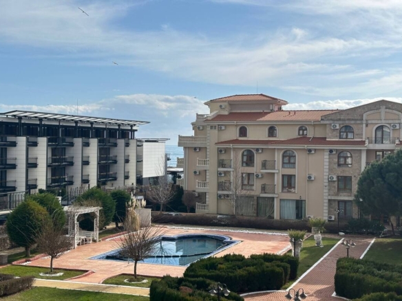 1+1, апартамент с 1-ой спальней,  комплекс Royal Bay 2 , Святой Влас