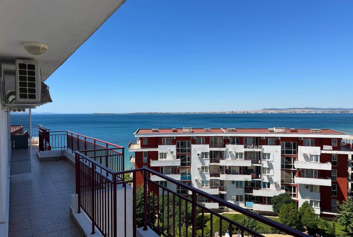 Ultra Sea View апартамент 1+3, Первая линия моря, Fort Noks Marina, Святой Влас