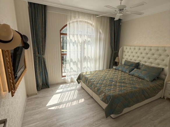 3-х комнатный апартамент -2 спальни, Святой Влас, Премиум Комплекс Harmony Suits 20