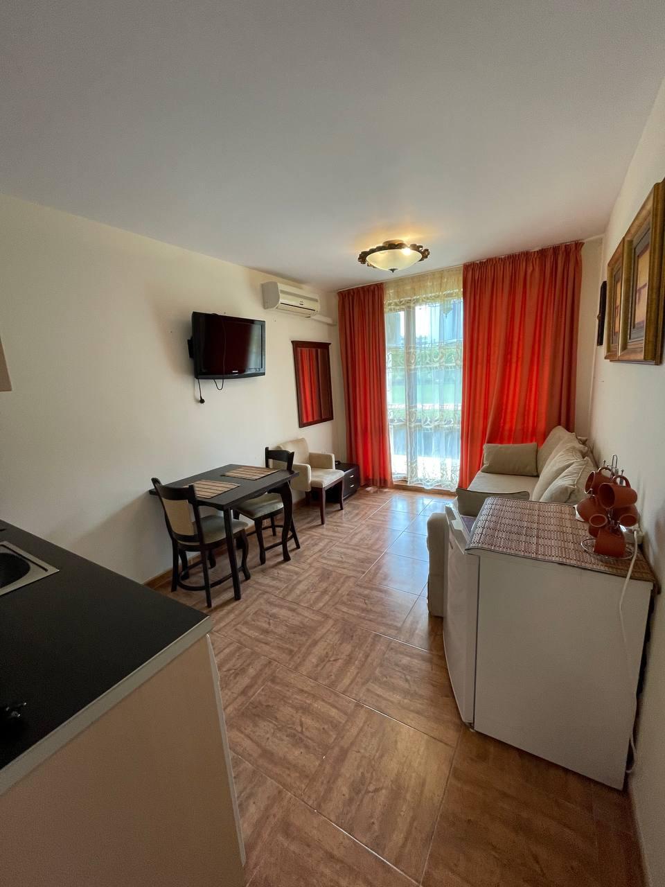 Апартамент студия, комплекс закрытого типа, Святой Влас, Royal Bay 2