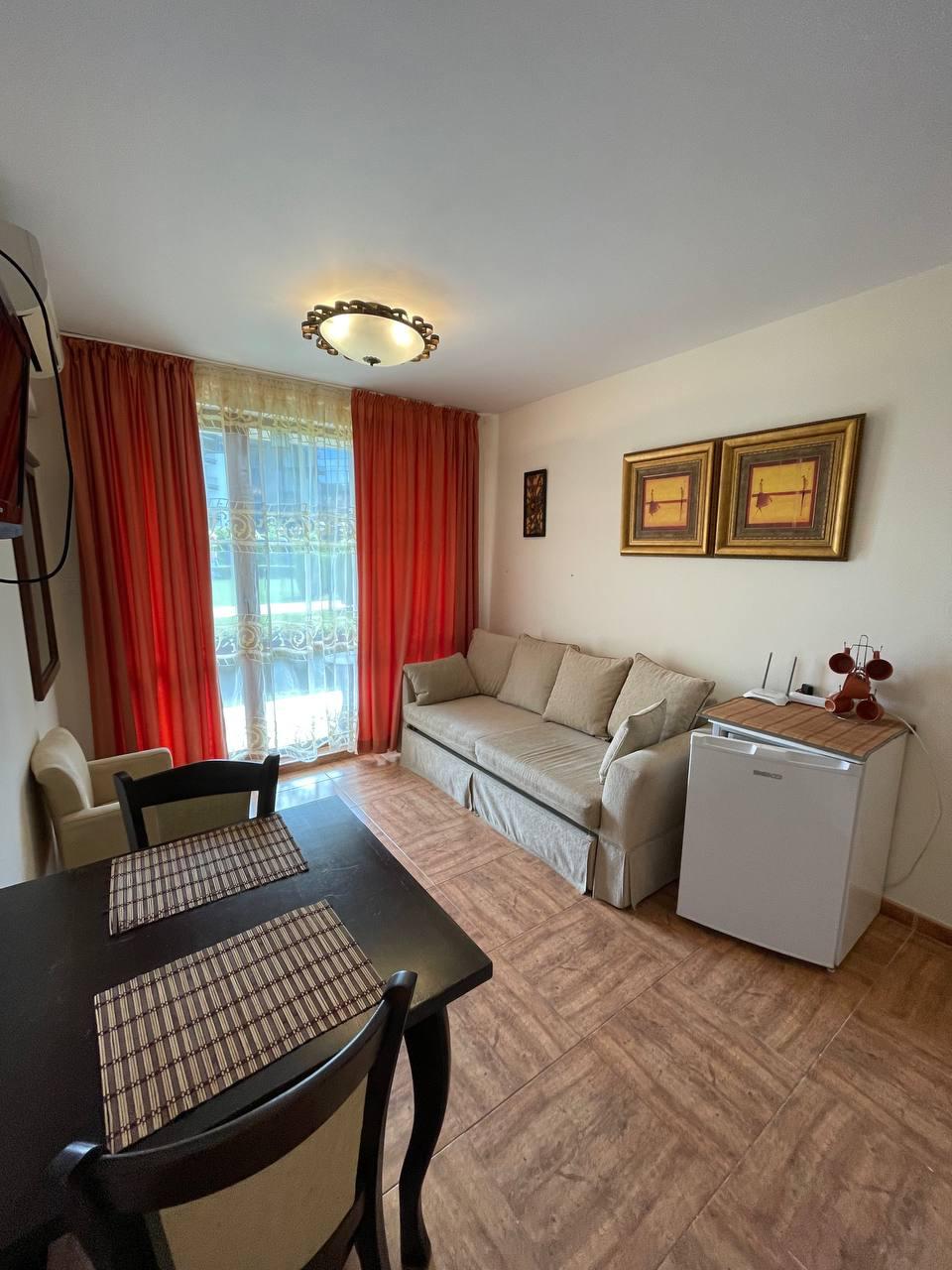 Апартамент студия, комплекс закрытого типа, Святой Влас, Royal Bay 2
