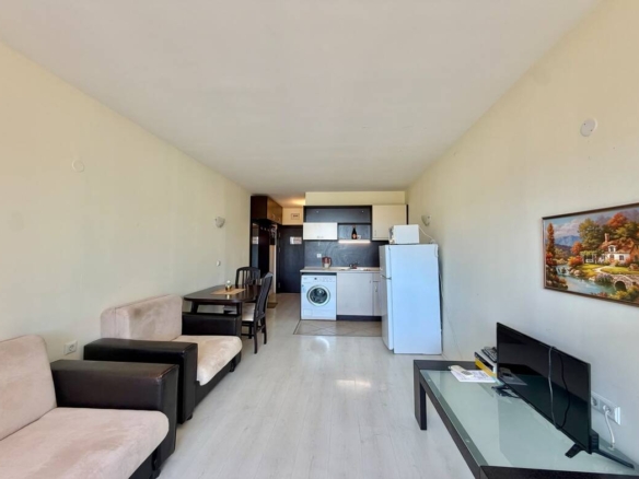 Квартира студия в комплексе с бассейном Sunset Beach 4, Солнечный Берег