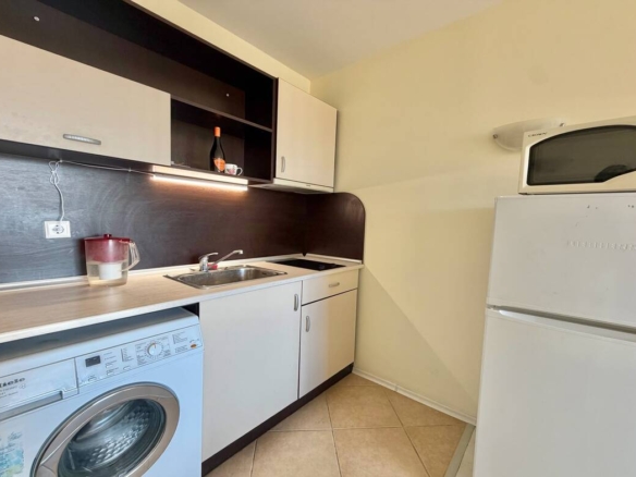 Квартира студия в комплексе с бассейном Sunset Beach 4, Солнечный Берег