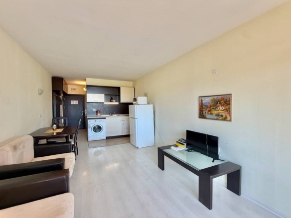 Квартира студия в комплексе с бассейном Sunset Beach 4, Солнечный Берег
