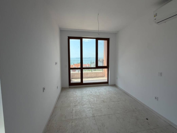 Новострой, апартамент 1+1, с 1-ой спальней, Green Fort Suites, Святой Влас
