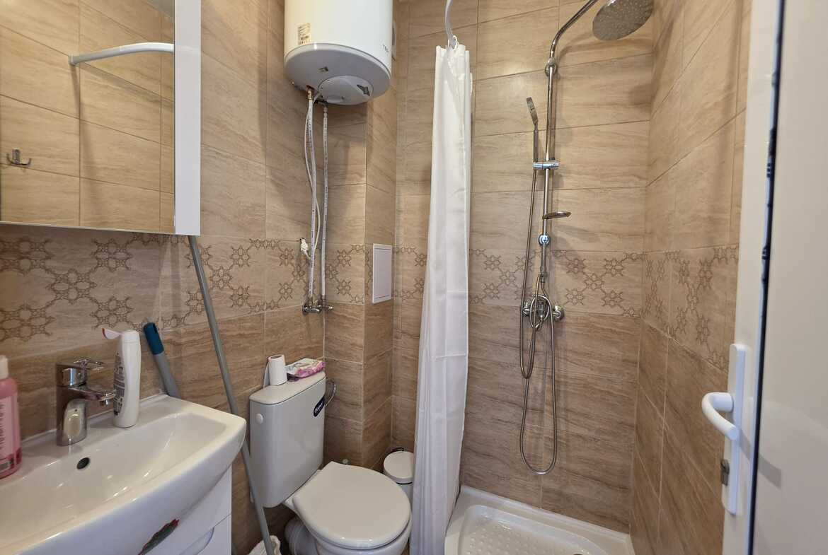 Апартамент 1+1, в доме без таксы поддержки, Святой Влас – Villa Venezia
