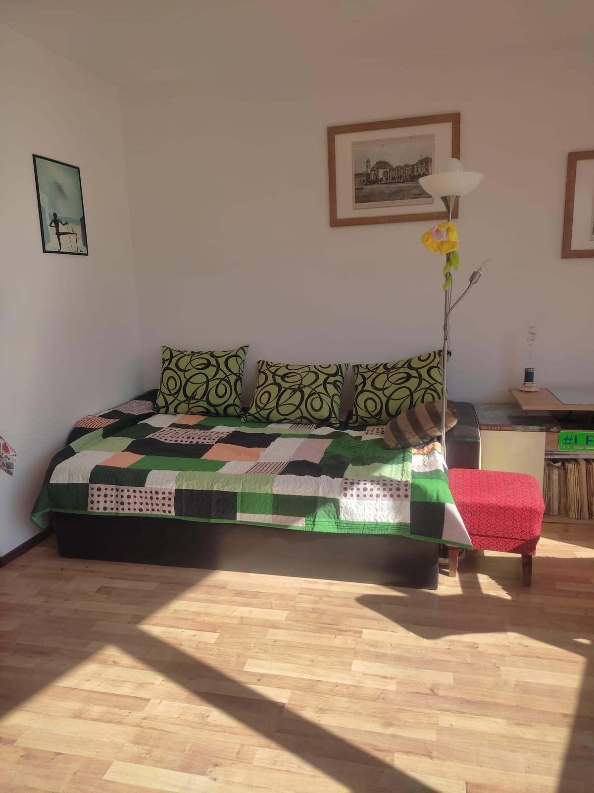 2c699c4c-9fa1-44db-9a6b-9863ec00cd7f-min