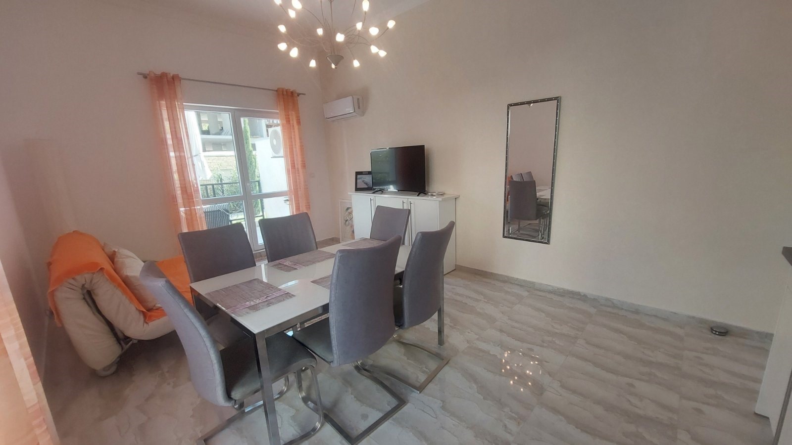 373d0e5e-c697-438c-a211-64dfb82c4a60-min