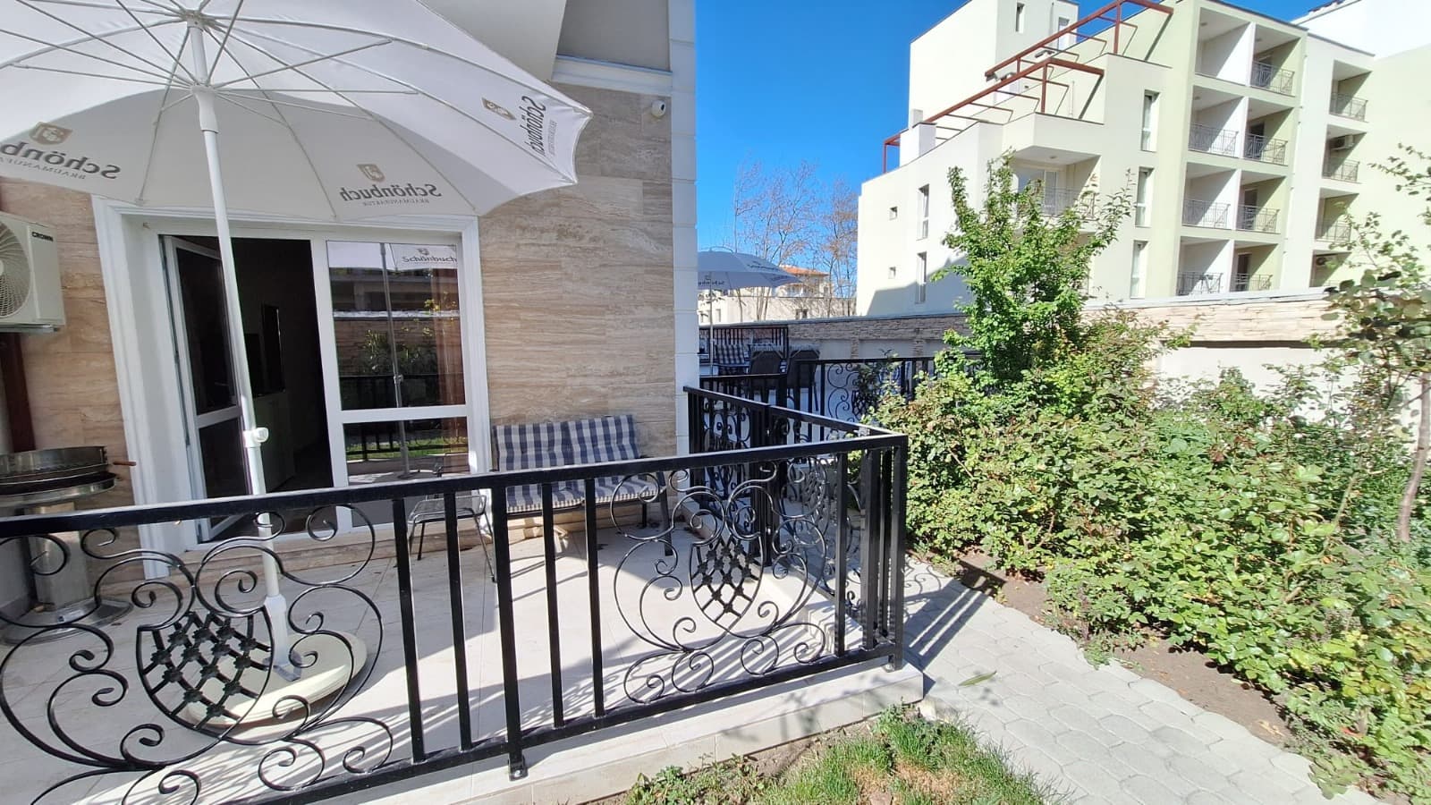 50be0a3a-ddb0-4a86-bae8-bedfb4c0514f-min