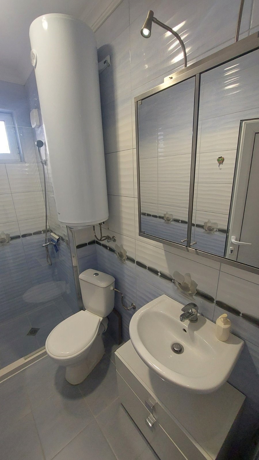 57447fd6-0e61-4213-922b-848e929e41b2-min