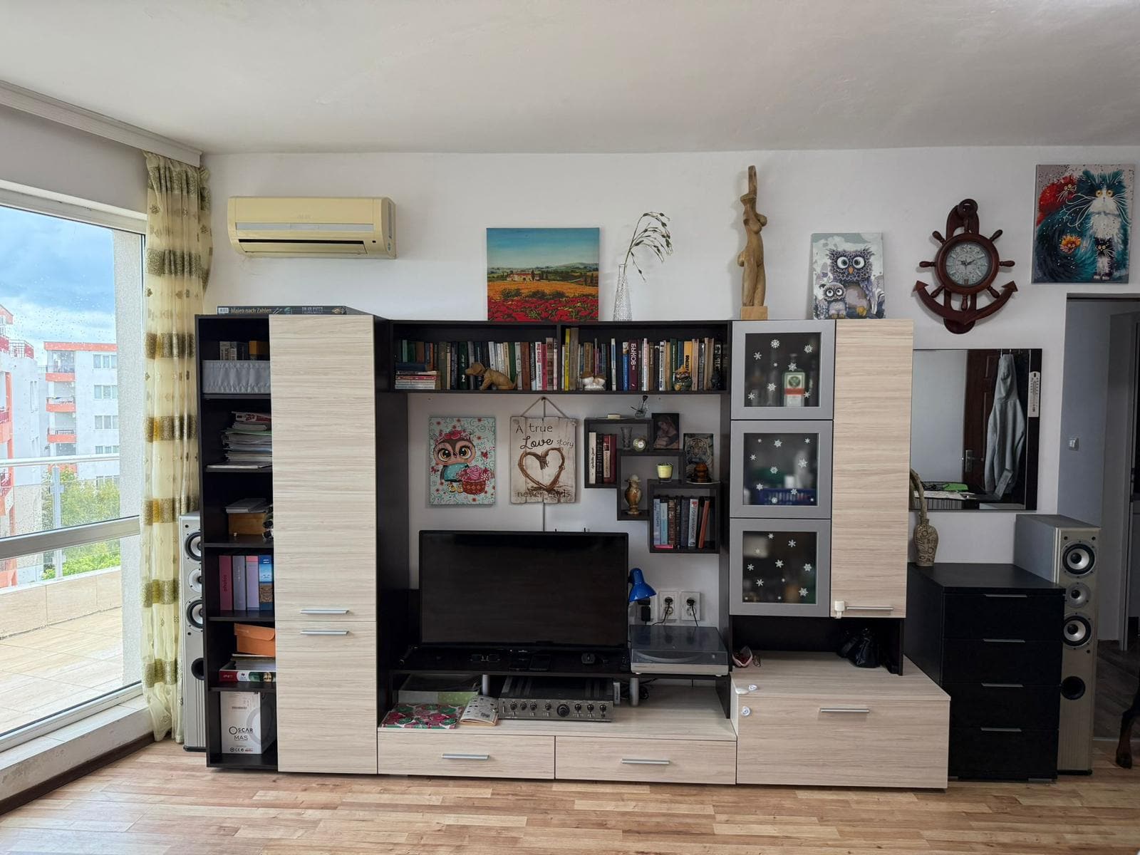 b300a68c-29b0-4a12-9b64-cd9b8363c373-min