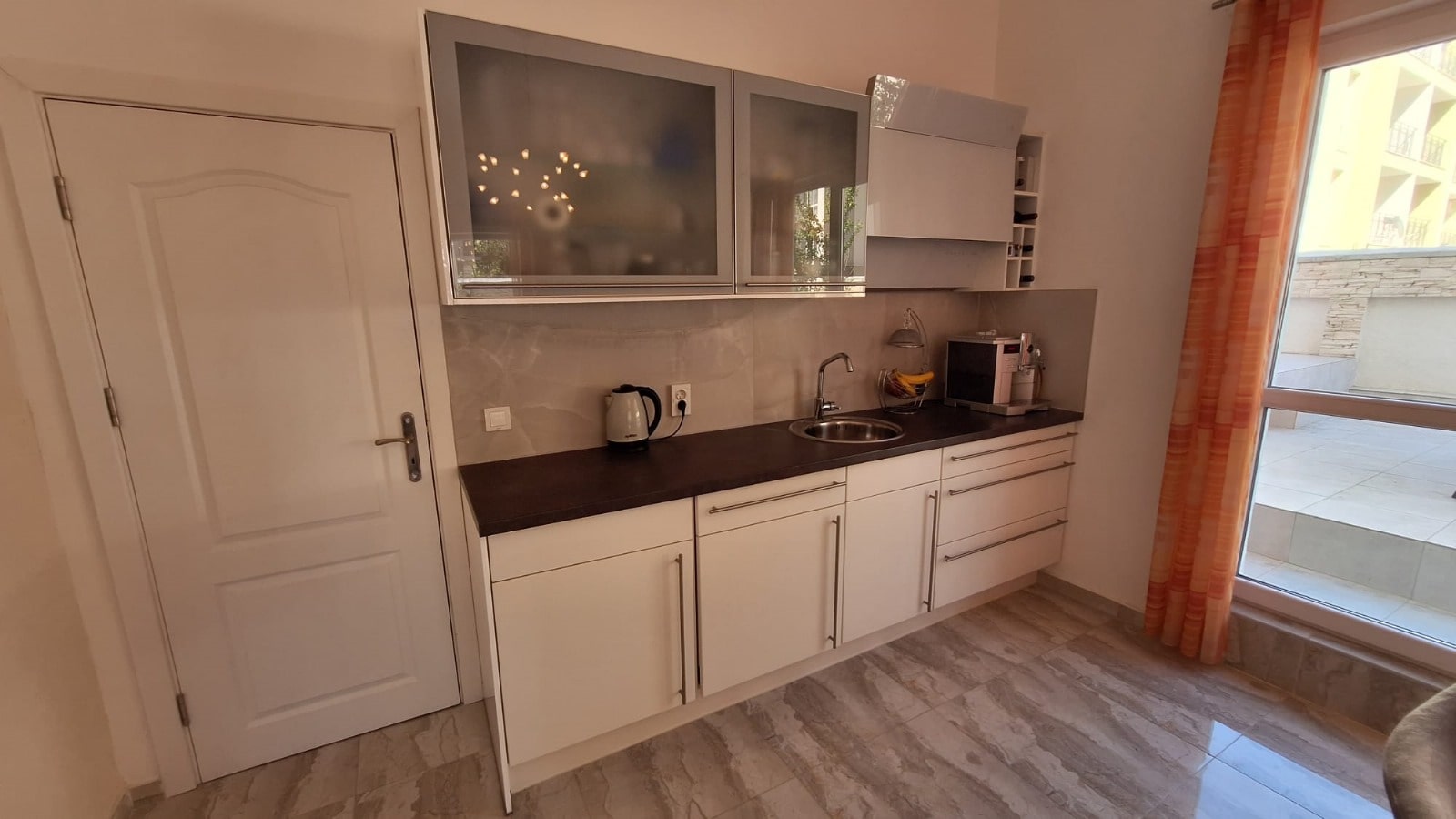 d6ea9a98-d9ca-43f4-b49c-17ed5849ad91-min