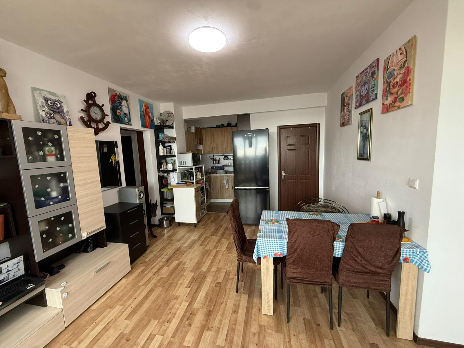 dffd98c1-a142-4f7a-8445-1a6d7c77a480-min